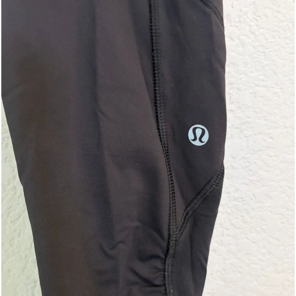 Lululemon Run Speed Track Crop Black Leggings SIZE 4